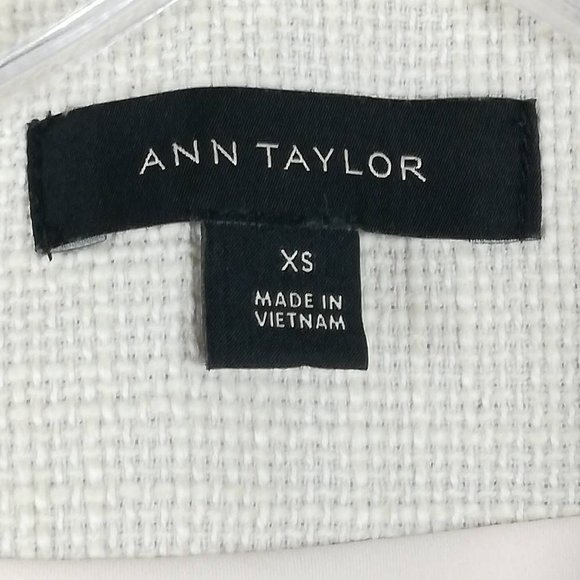 Ann Taylor Womens Jacket Solid Beige Waist Length Open Front Fringe Trim XS - Picture 8 of 9